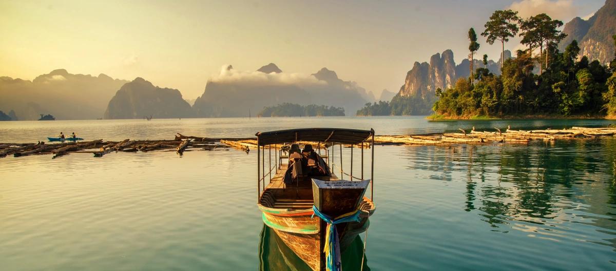 image principale du voyage Thaïlande originelle : sagesse bouddhiste des Moines, traditions de la tribu Karen et plages de rêve