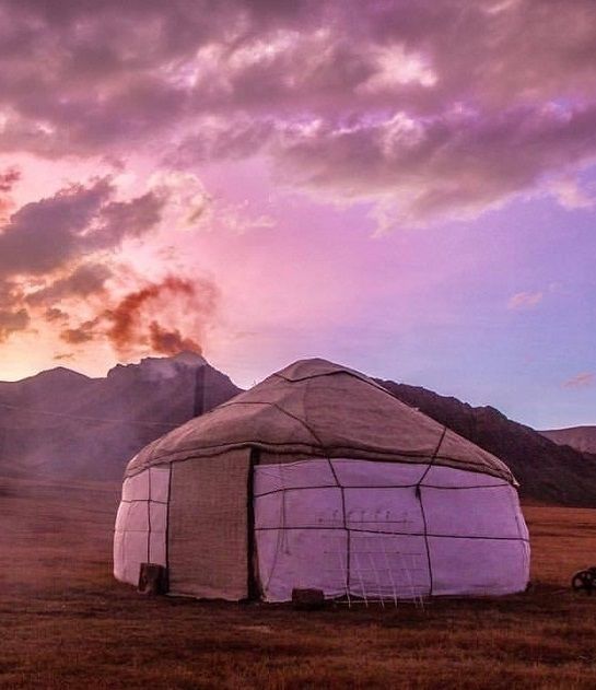 image secondaire du voyage  Immersion culturelle et aventures en terres sauvages au kirghizistan