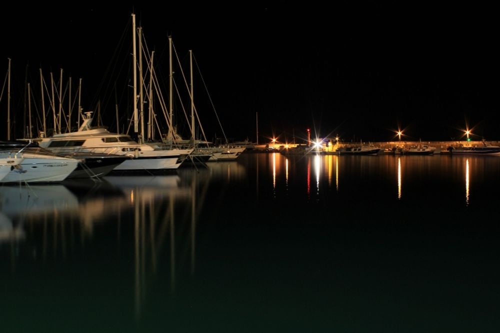 Skottlossningen intr&auml;ffade intill fritidshamnen i turistorten Cambrils.