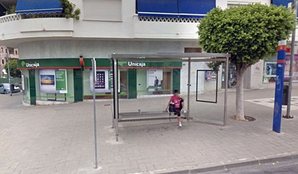 Det drabbade kontoret i Nueva Andaluc&iacute;a. Foto: Google Maps