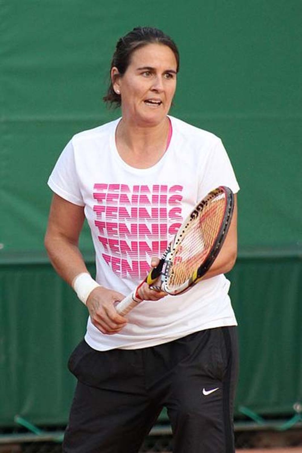 Tidigare Wimbledon-m&auml;staren Conchita Mart&iacute;nez blev inkallad som Davis Cup-kapten med mindre &auml;n tv&aring; veckors varsel.