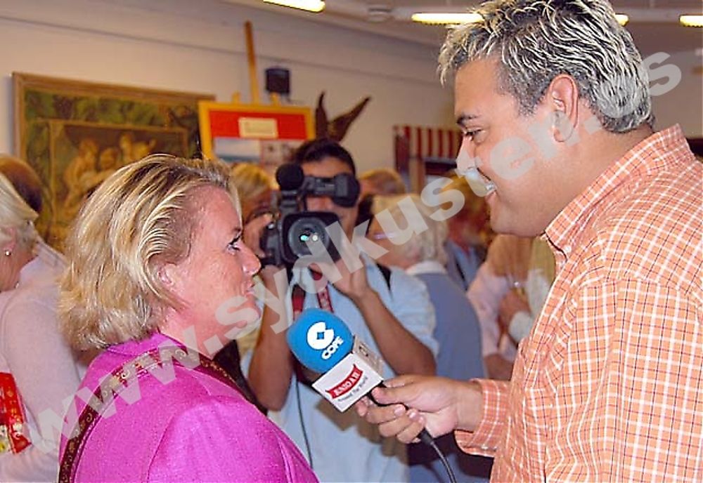 SWEA Marbellas ordf&ouml;rande Rose-Marie Wiberg intervjuas av Marbella-tv.