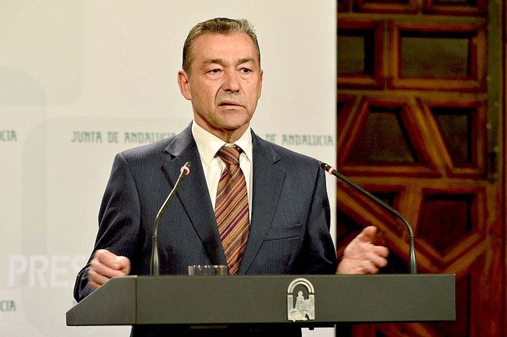 Regionalpresidenten Paulino Rivero vill stoppa de planerade provborrningarna &ouml;ster om Kanarie&ouml;arna.