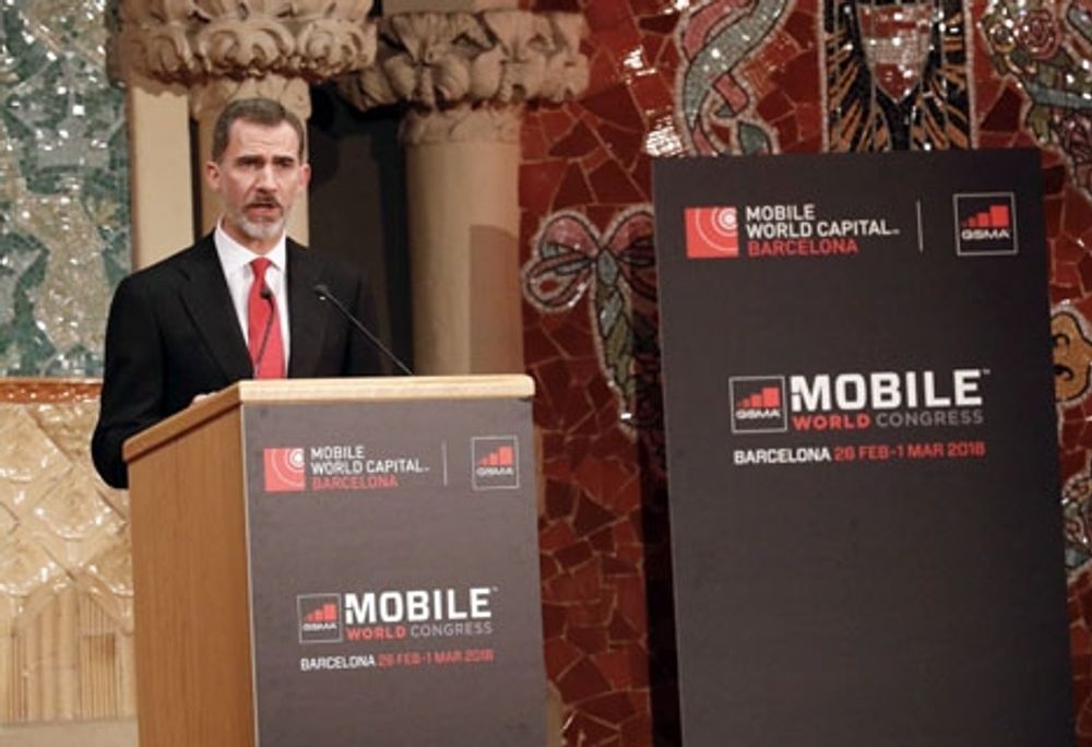 Kung Felipe bes&ouml;ker med anledning av Mobile World Congress Katalonien f&ouml;r f&ouml;rsta g&aring;ngen sedan den kontroversiella folkomr&ouml;stningen 1 oktober. Foto: Casa de S. M. el Rey