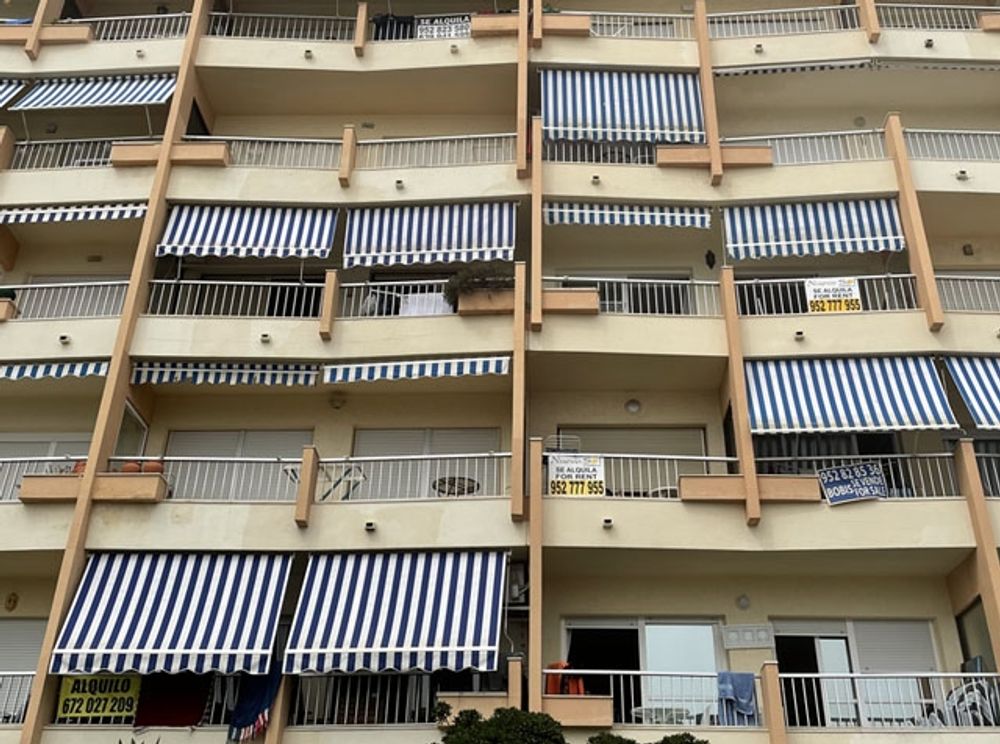 Hyresmarknaden i Spanien &auml;r kraftigt underutvecklad och m&aring;nga objekt erbjuds dessutom endast p&aring; korttid, som semesterbost&auml;der.