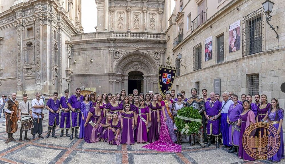 Omkring 2.000 personer deltar i processionerna i Murcia i b&ouml;rjan av september.  Foto: Federaci&oacute;n Moros y Cristianos de Murcia