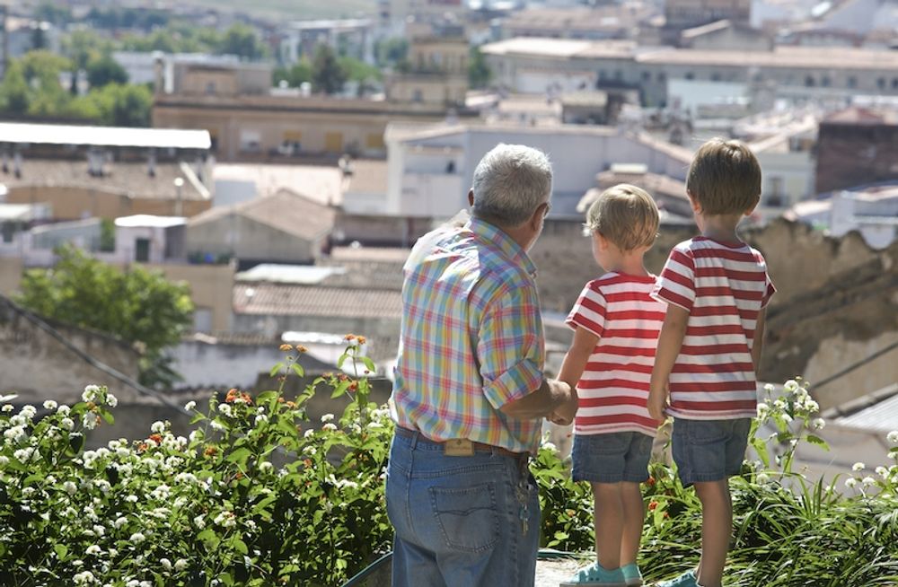Spanska "abuelos" finns alltid d&auml;r f&ouml;r sina barn och barnbarn. De yngre tar det f&ouml;r givet men ser det och &auml;r beredda att g&aring; l&aring;ngt f&ouml;r att &aring;terg&auml;lda k&auml;rleken.