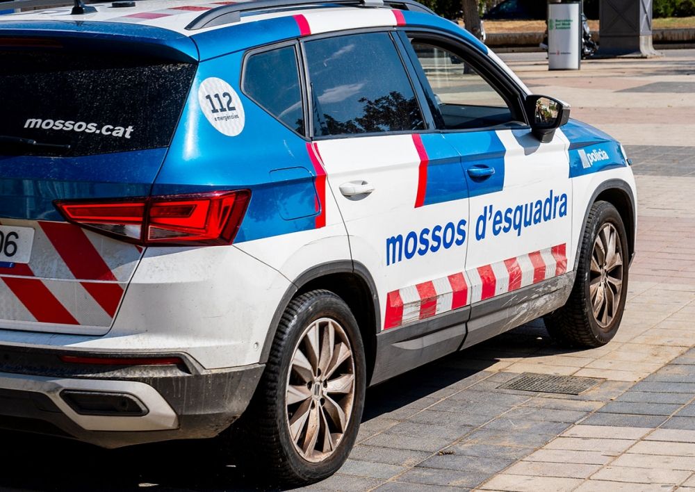 I samarbete med r&aring;noffret gillrade den katalanska polisen en f&auml;lla f&ouml;r att f&aring;nga f&ouml;r&ouml;varna.