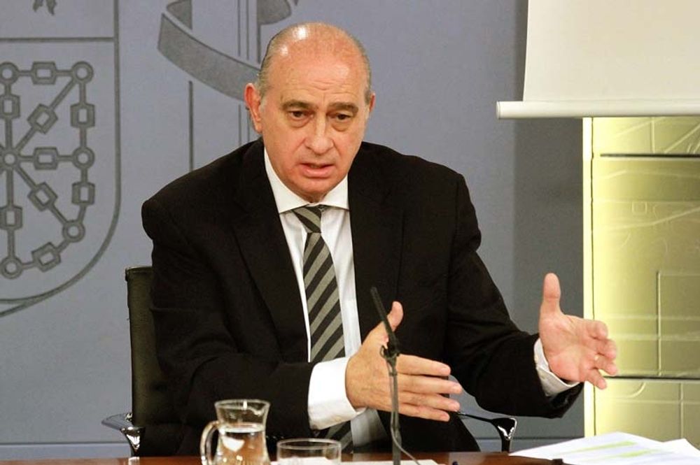 Inrikesministern Jorge Fern&aacute;ndez D&iacute;az har j&auml;mf&ouml;rt de gripna med terroristerna i Paris. Foto: La Moncloa - Gobierno de Espa&ntilde;a