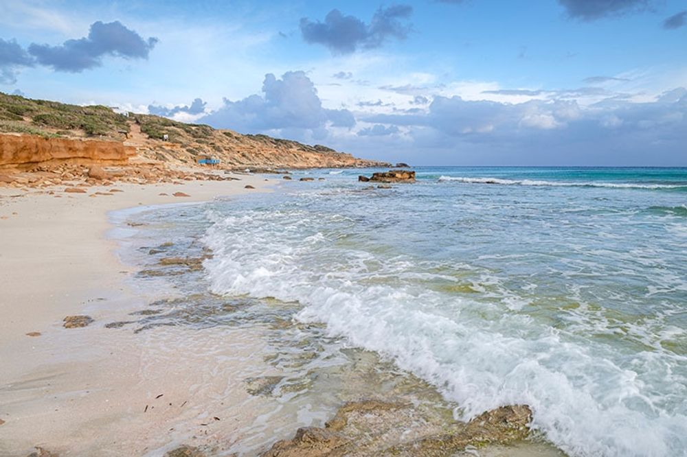 Stranden Des Copinar ligger p&aring; s&ouml;dra Formentera. (Arkivbild)