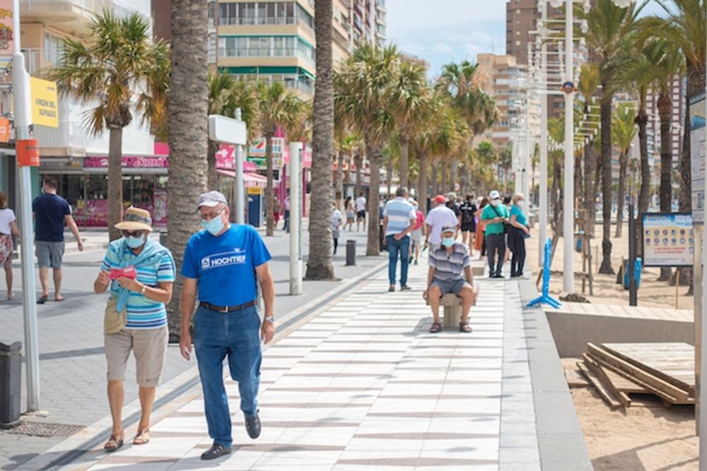 Alicante &auml;r den f&ouml;rsta provinsen i Spanien att lyckas pressa ned smittfrekvensen under 25 fall. Bilden &auml;r fr&aring;n Benidorm.
