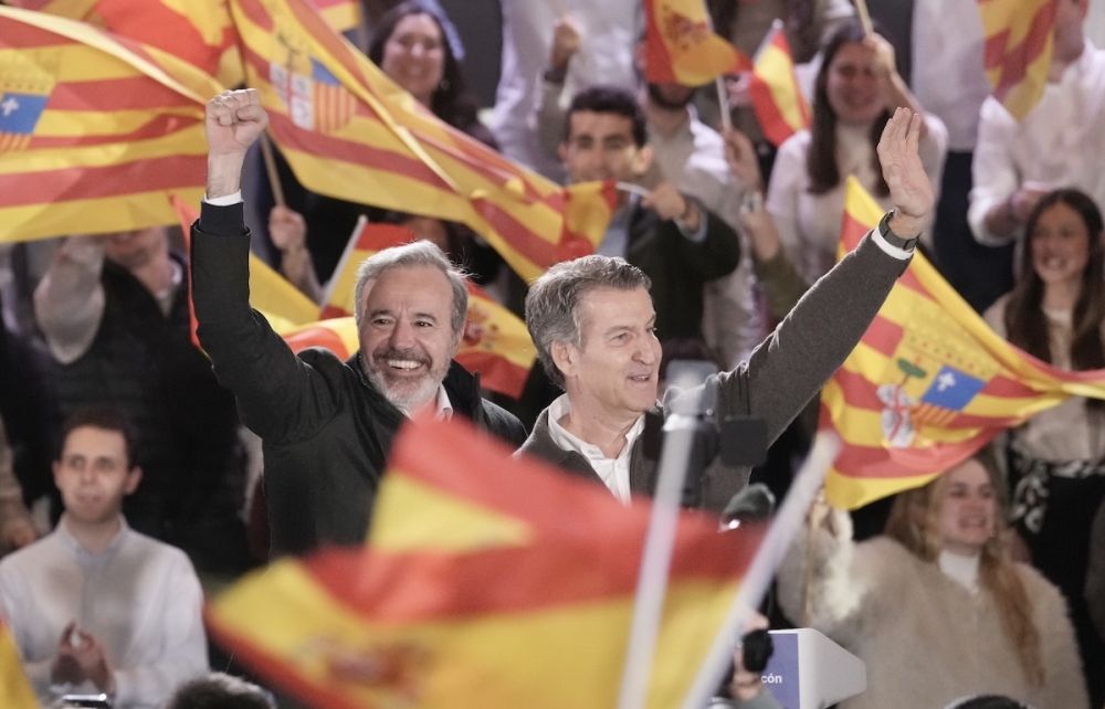 Jorge Azc&oacute;n motiverade kallelsen till nyval med den l&aring;sta politiska situationen i Aragonien, men &auml;r nu &auml;n mer beroende av st&ouml;det fr&aring;n Vox. Foto: PP