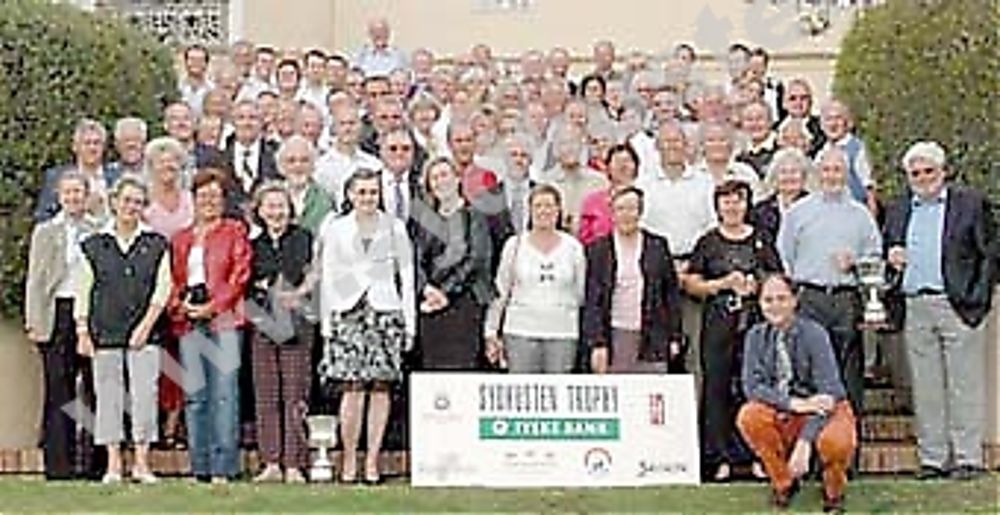 Det blev nytt rekord i finalarrangemanget av Jyske Bank/Sydkusten Trophy p&aring; Montecastillo Golf 6 april, med hela 115 deltagare. Trots n&aring;gon enstaka regnskur r&aring;dde det bra f&ouml;rh&aring;llanden och spelarna presterade &ouml;ver lag s&auml;songens b&auml;sta resultat. B&aring;de i finalerna och Sydkusten Open.
