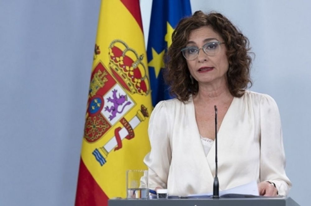 Skatteministern Mar&iacute;a Jes&uacute;s Montero har n&aring;gra positiva siffror att gl&auml;dja sig &aring;t, i dagsl&auml;get.