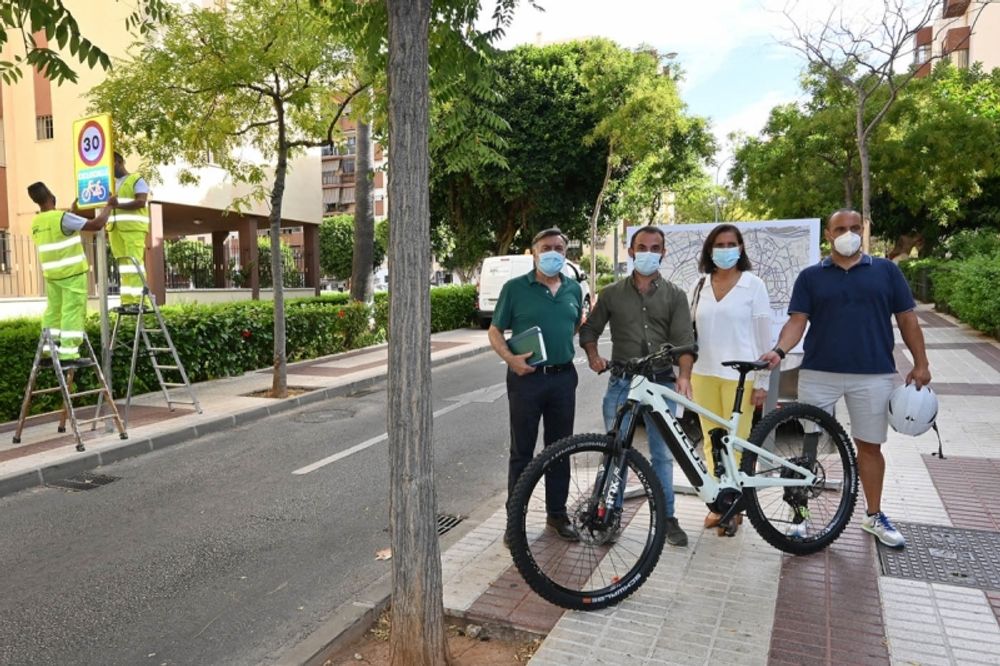 Marbella har uppr&auml;ttat &ouml;ver en mil av s&aring; kallade cykelgator d&auml;r cyklisterna har f&ouml;retr&auml;de. Ytterligare 33 str&auml;ckor &auml;r p&aring; g&aring;ng. Foto: Ayuntamiento de Marbella