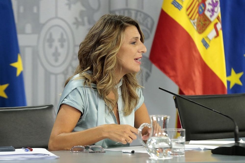 Den h&auml;r g&aring;ngen har arbetsmarknadsministern Yolanda D&iacute;az (Unidas Podemos) inte arbetsgivarna p&aring; sin sida.