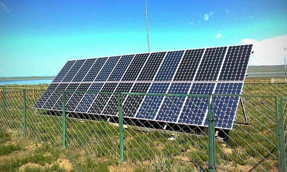 Den nya avgiften inneb&auml;r att det tar 35 &aring;r f&ouml;r ett hush&aring;ll att spara in investeringen i energipaneler.