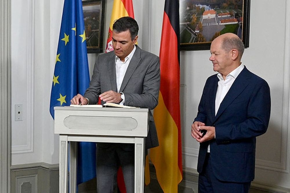 Beskedet om momss&auml;nkningen kommer endast dagar efter att Pedro S&aacute;nchez tr&auml;ffat f&ouml;rbundskanslern Olaf Scholtz i Tyskland, vars regering fattat ett liknande beslut.