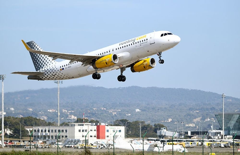 Flyget lyfte fr&aring;n Palma utan den kvinnliga passageraren, p&aring; grund av hennes kl&auml;dsel.