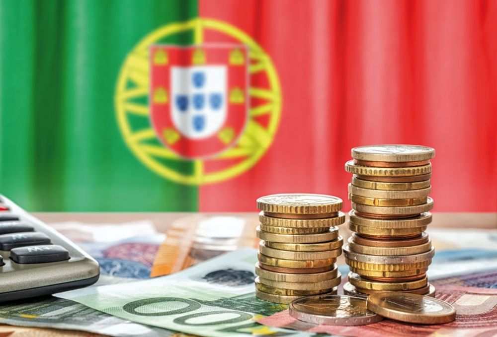 Efter att Sverige rivit upp skatteavtalet med Portugal menar Ruben Larsen att m&aring;nga svenskar av skattesk&auml;l kommer att flytta sin hemvist till grannlandet Spanien.