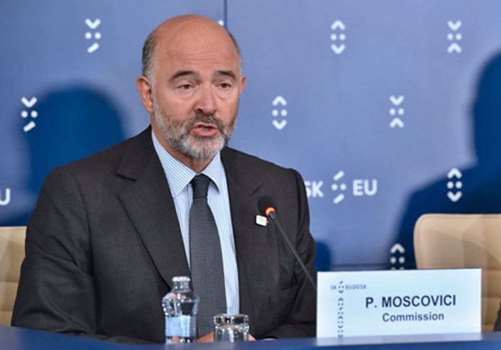 EU:s finanskommissarie Pierre Moscovici ger inte bara Spanien bakl&auml;xa.