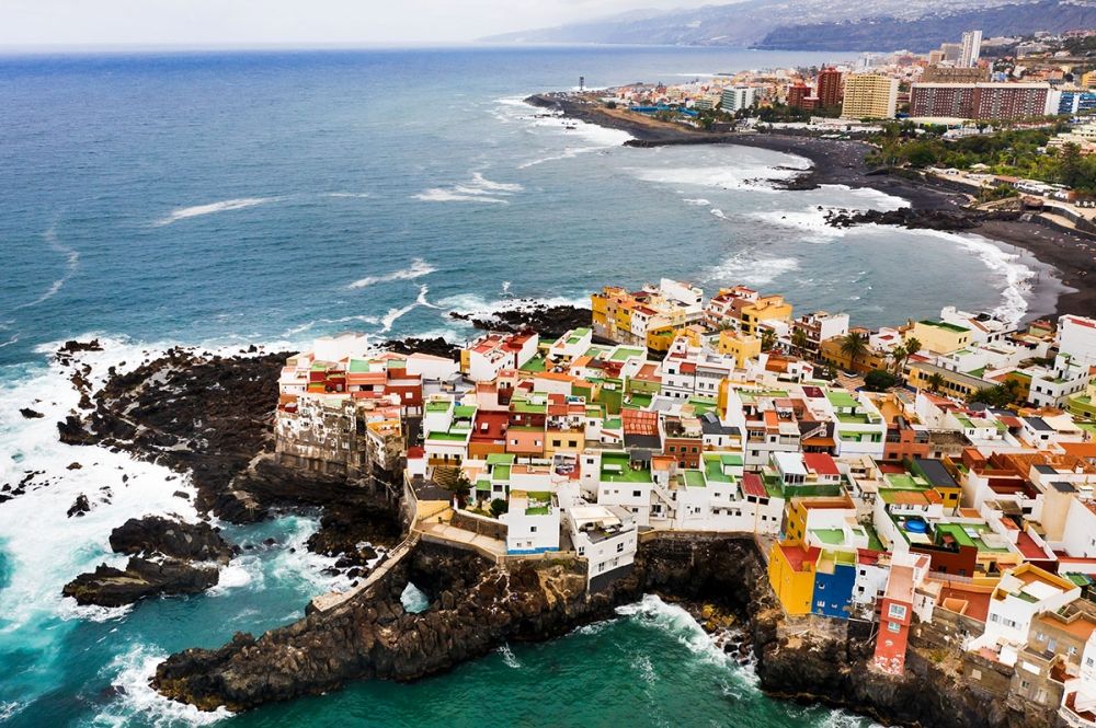 I omr&aring;det Punta Brava, p&aring; Tenerife, har en trasig undervattenstunnel i flera &aring;r l&auml;ckt ut avloppsvatten rakt i havet.