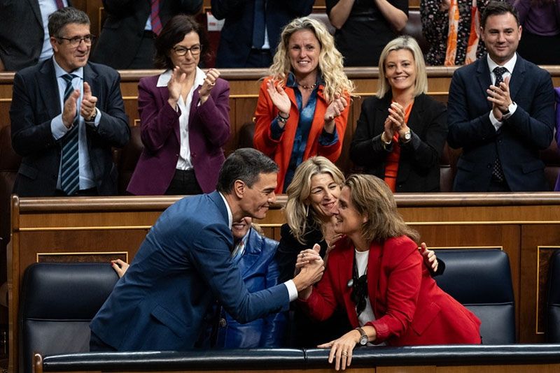 Pedro S&aacute;nchez har &auml;nnu en g&aring;ng visat prov p&aring; enast&aring;ende politisk uth&aring;llighet, men den nya mandatperioden riskerar att bli en mardr&ouml;m f&ouml;r honom. Foto: PSOE