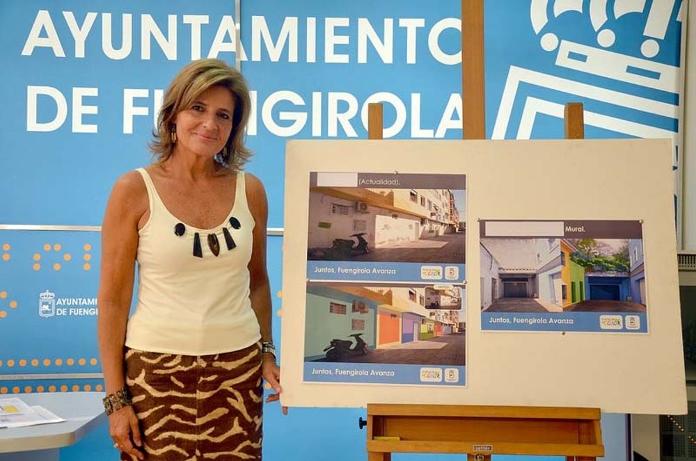 Fuengirolas borgm&auml;stare Esperanza O&ntilde;a vill ha mer f&auml;rg i  staden. Foto: Ayto. de Fuengirola
