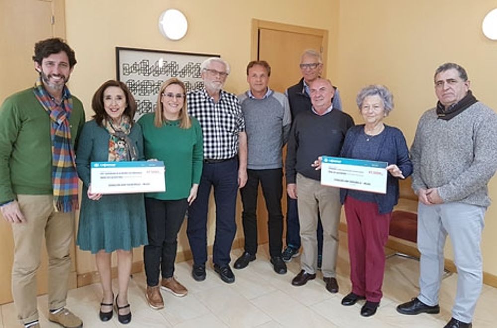 Borgm&auml;staren i Fuengirola Ana Mula n&auml;rvarade vid &ouml;verl&auml;mnandet av bidragen till Fuensocial samt AFA. Foto: Ayto de Fuengirola