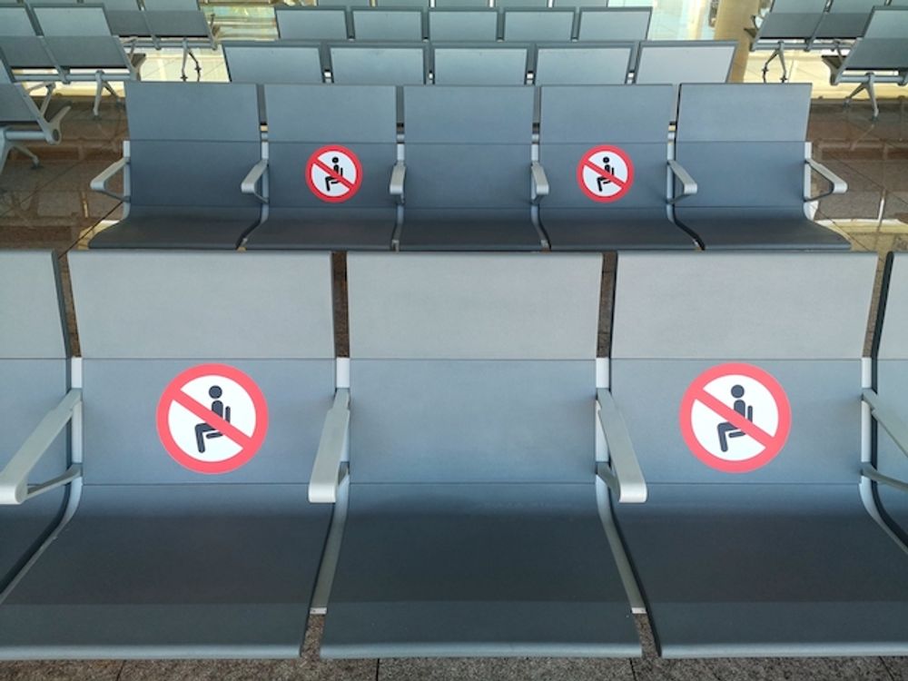 Nedtrappningen av restriktionerna omfattar nu &auml;ven landets flygplatser.