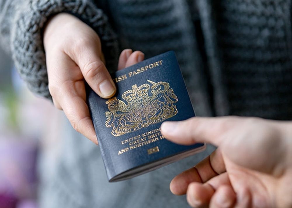 Numera genomg&aring;r &auml;ven alla brittiska resen&auml;rer passkontroll i Spanien.