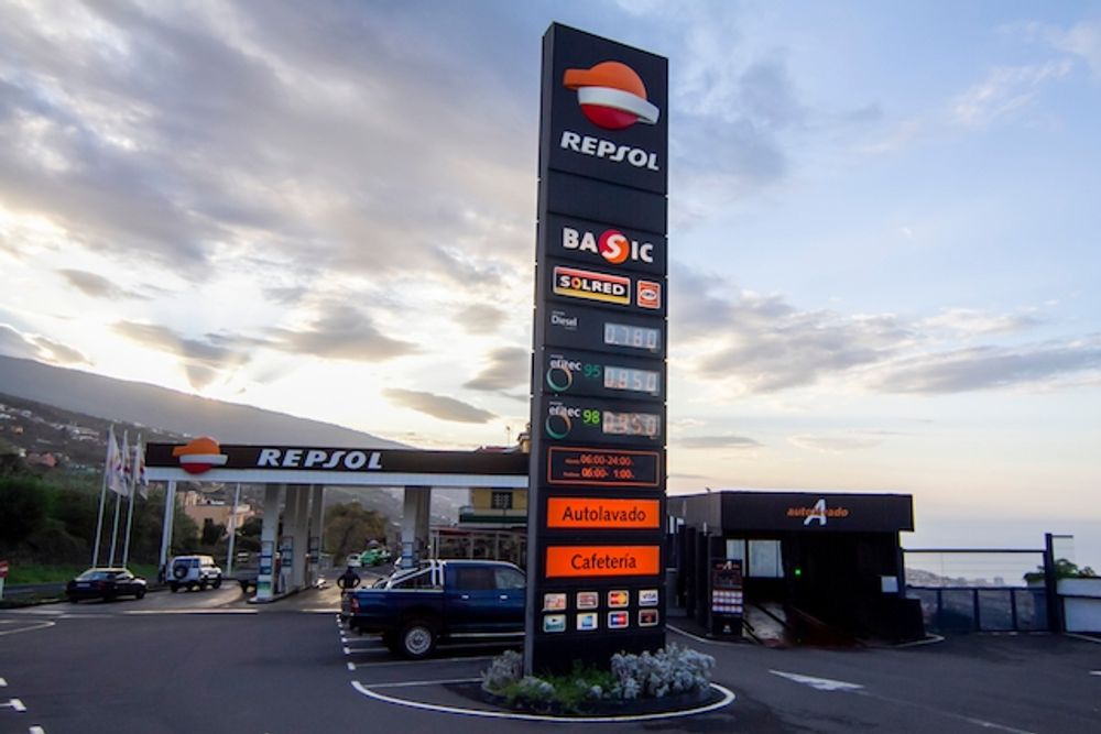 Trots att Repsol och Cepsa befinns ha avtalat priser under flera &aring;r undg&aring;r de b&ouml;ter p&aring; grund av en juridisk teknikalitet.