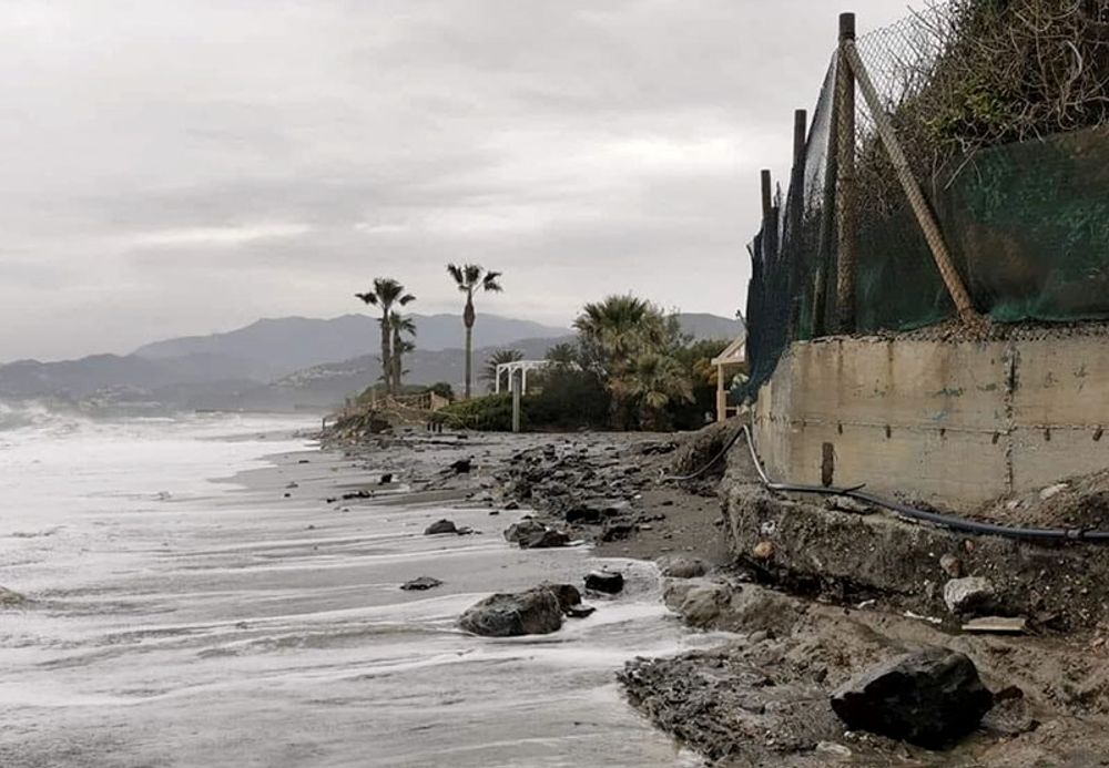 De flesta str&auml;nder p&aring; Costa Tropical har drabbats h&aring;rt av den senaste stormen. Foto: Mancomunidad de Municipios