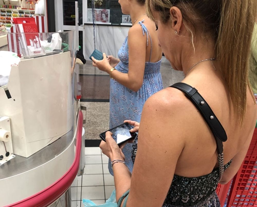 &Auml;ven om mobilerna ej kommer att kopplas till respektive &auml;gare &auml;r den annonserade studien f&ouml;rem&aring;l f&ouml;r kontrovers.