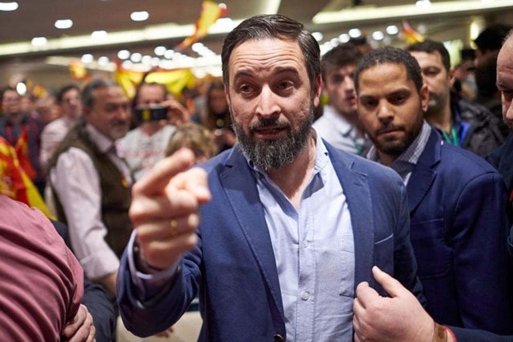 Partiledaren f&ouml;r Vox Santiago Abascal och partiets huvudkandidat i regionalvalet Ignacio Garriga. ARKIVBILD