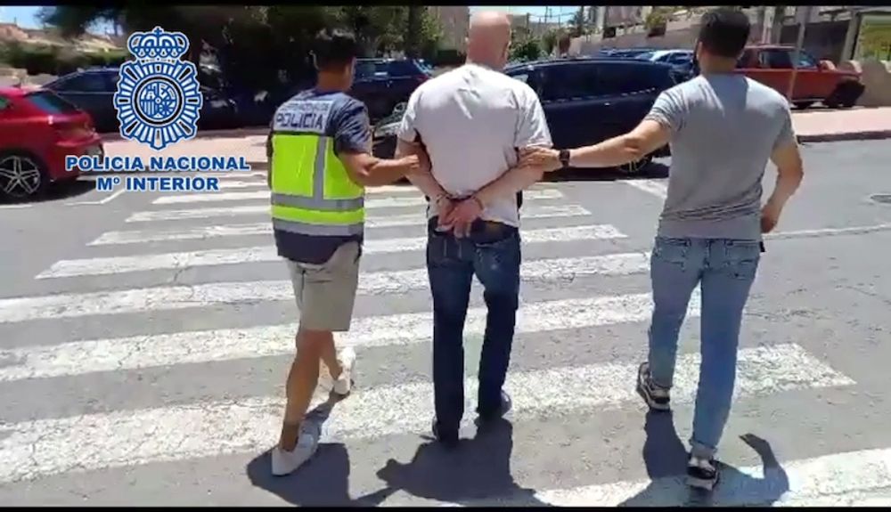 Polisens egen bild av gripandet.