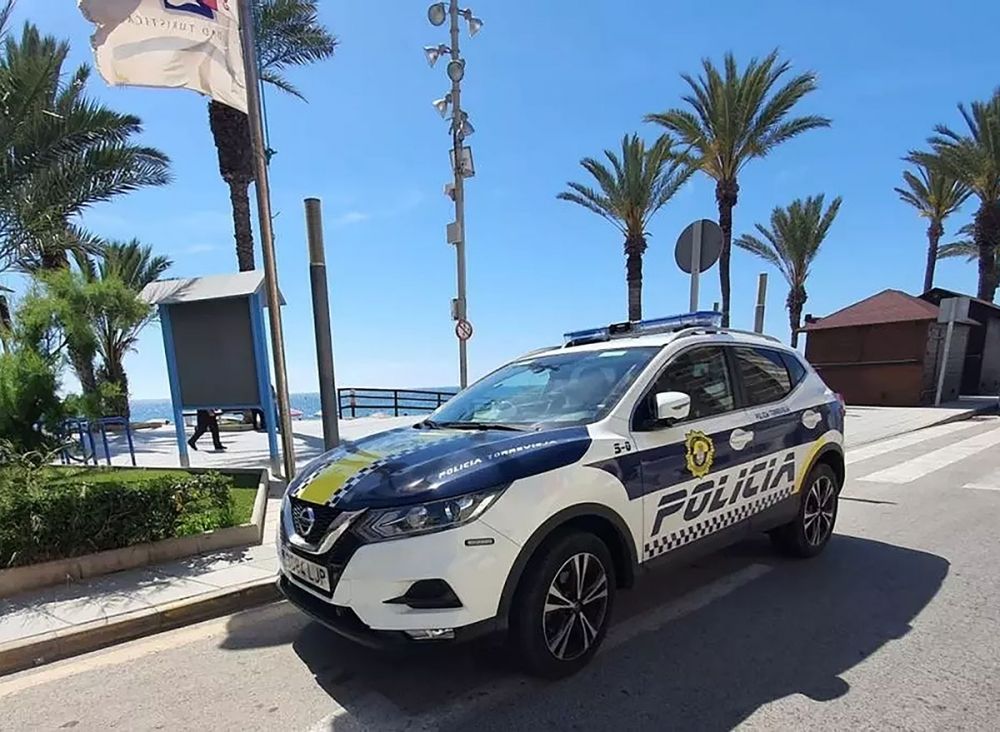Polismannen tvingades &ouml;verklaga &auml;nda till F&ouml;rfattningsdomstolen f&ouml;r att f&aring; uppr&auml;ttelse. Foto: Ayto de Torrevieja