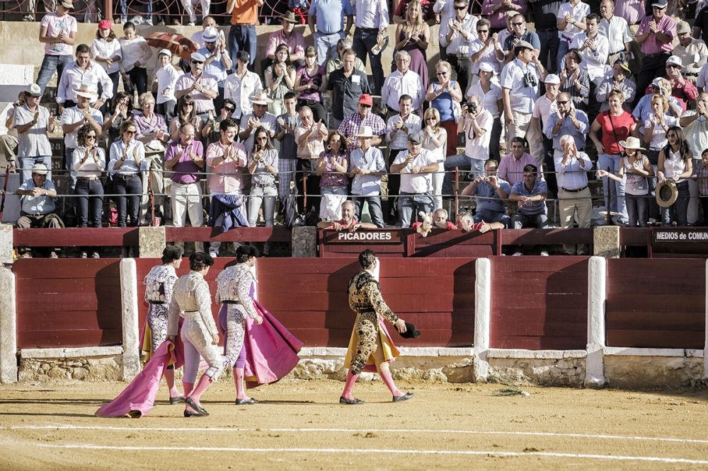 Motst&aring;ndarna till tjurf&auml;ktning h&auml;nvisar till att en bred majoritet av befolkningen ogillar traditionen, och att publikn&auml;rvaron &auml;r allt mindre.