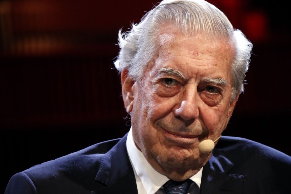 Nobelpristagaren i litteratur 2010 tillbringade en stor del av sitt senare liv i Spanien och erh&ouml;ll 1993 &auml;ven spanskt medborgarskap, f&ouml;rutom peruanskt.