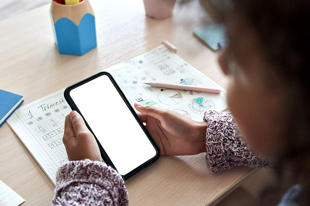 Eleverna i Valenciaregionen m&aring;ste ha mobilen avst&auml;ngd under hela skoldagen, utom i s&auml;rskilda undantagsfall.
