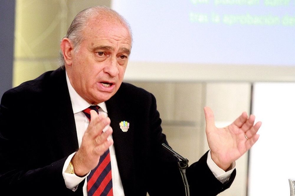 Inrikesministern Jorge Fern&aacute;ndez D&iacute;az vill att passagerarregistret ska b&ouml;rja fungera fr&aring;n och med &aring;rsskiftet. Foto: La Moncloa - Gobierno de Espa&ntilde;a