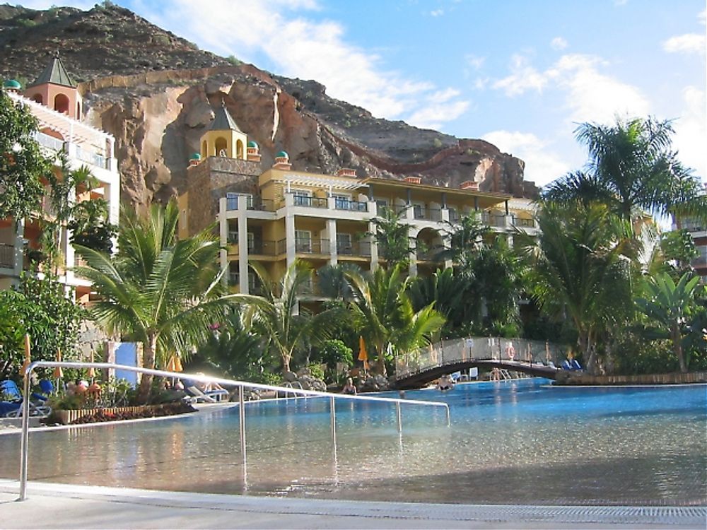Ett 20-tal personer skadades, flera av dem livshotande, vid en gasexplosion 23 november p&aring; hotellet Cordial Mog&aacute;n Playa, p&aring; Gran Canaria.