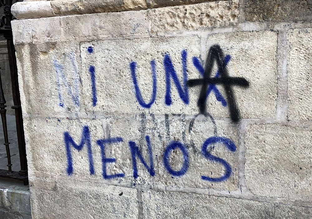 &rdquo;&iexcl;Ni una menos!&rdquo; Inte enda kvinna till f&auml;rre, &aring;beropar denna paroll.