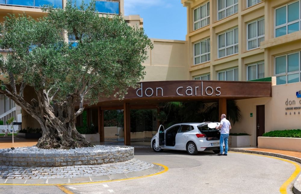 Lyxhotellet Don Carlos genomg&aring;r en omfattande restaurering med bland annat offentligt st&ouml;d.