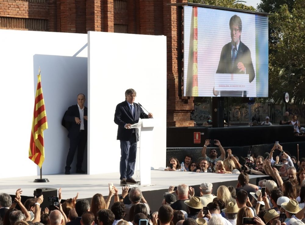 F&ouml;rutom ett flyktigt framtr&auml;dande i Barcelona 2024 har Carles Puigdemont inte &aring;terv&auml;nt till Spanien sedan hans flykt i oktober 2017.