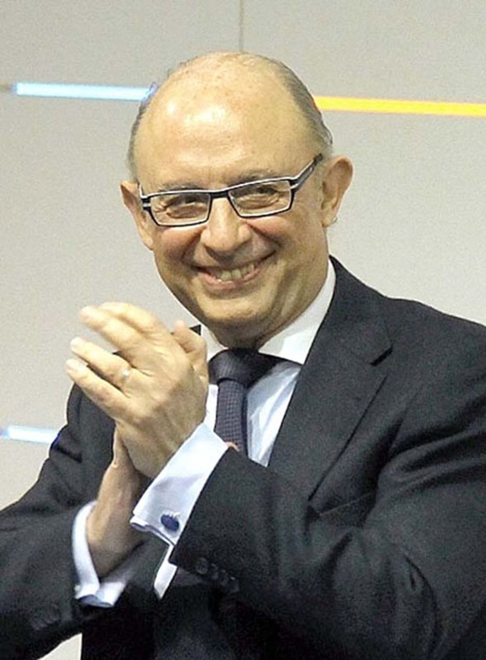 Skatteministern Crist&oacute;bal Montoro har sv&aring;rt att d&ouml;lja sin tillfredsst&auml;llelse &ouml;ver det uppfyllda underskottsm&aring;let.