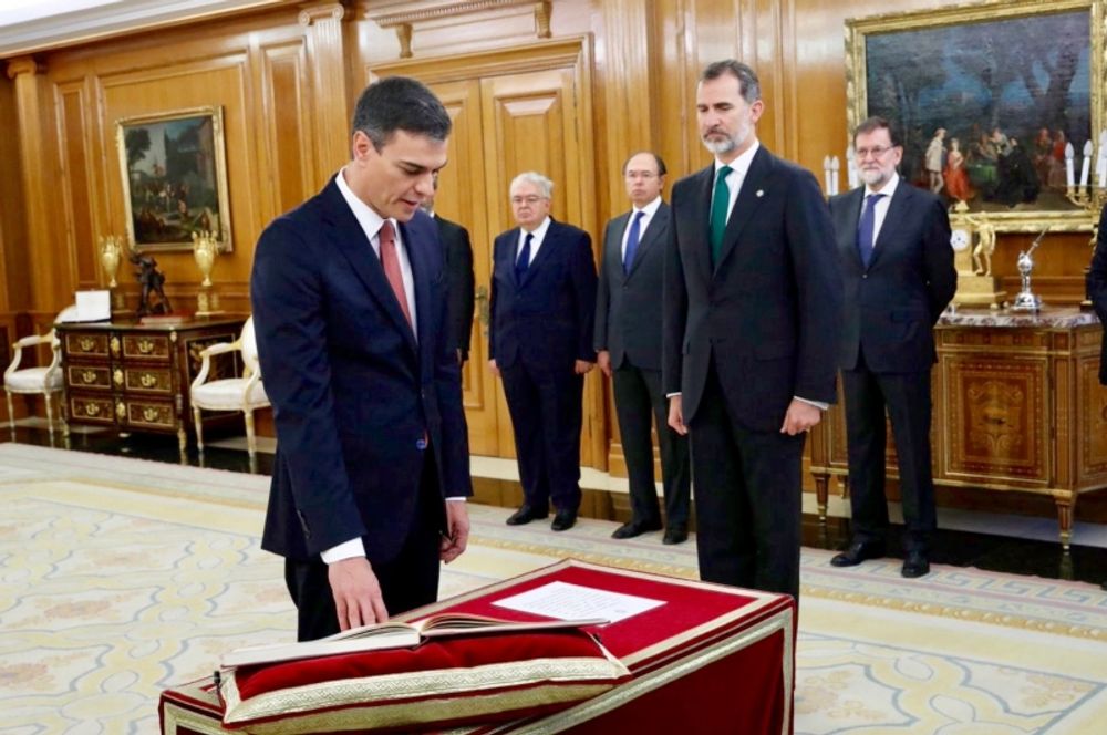 Pedro S&aacute;nchez lovar presidenteden som den sjunde i modern spansk historia. Foto: Casa de S. M. El Rey