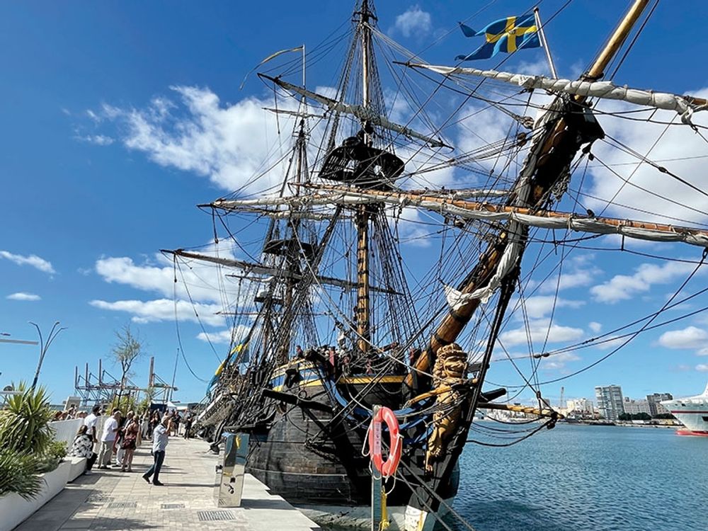 I n&auml;stan en vecka l&aring;g G&ouml;theborg i M&aacute;lagas hamn, vid Muelle Uno, d&auml;r allm&auml;nheten kunde k&ouml;pa biljett f&ouml;r att komma ombord. Det var fartygets f&ouml;rsta bes&ouml;k i en Medelhavshamn.