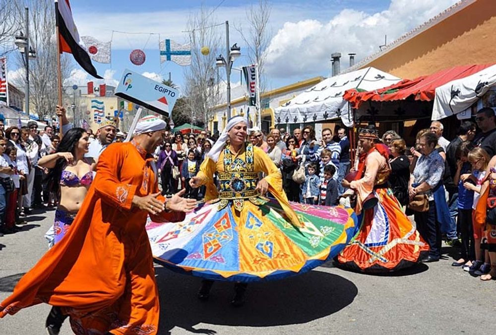 Feria de los Pueblos firar 20 &aring;r 30 april&ndash;4 maj. Foto: Ayto de Fuengirola