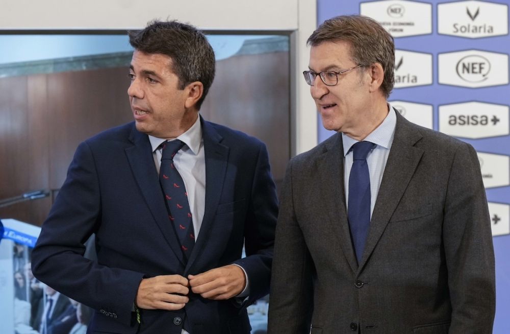 Carlos Maz&oacute;n beskrev situationen under &ouml;versv&auml;mningarna f&ouml;r Feij&oacute;o som "ett j&auml;vla kaos" och varnade f&ouml;r att d&ouml;dssiffrorna skulle stiga. Foto: PP